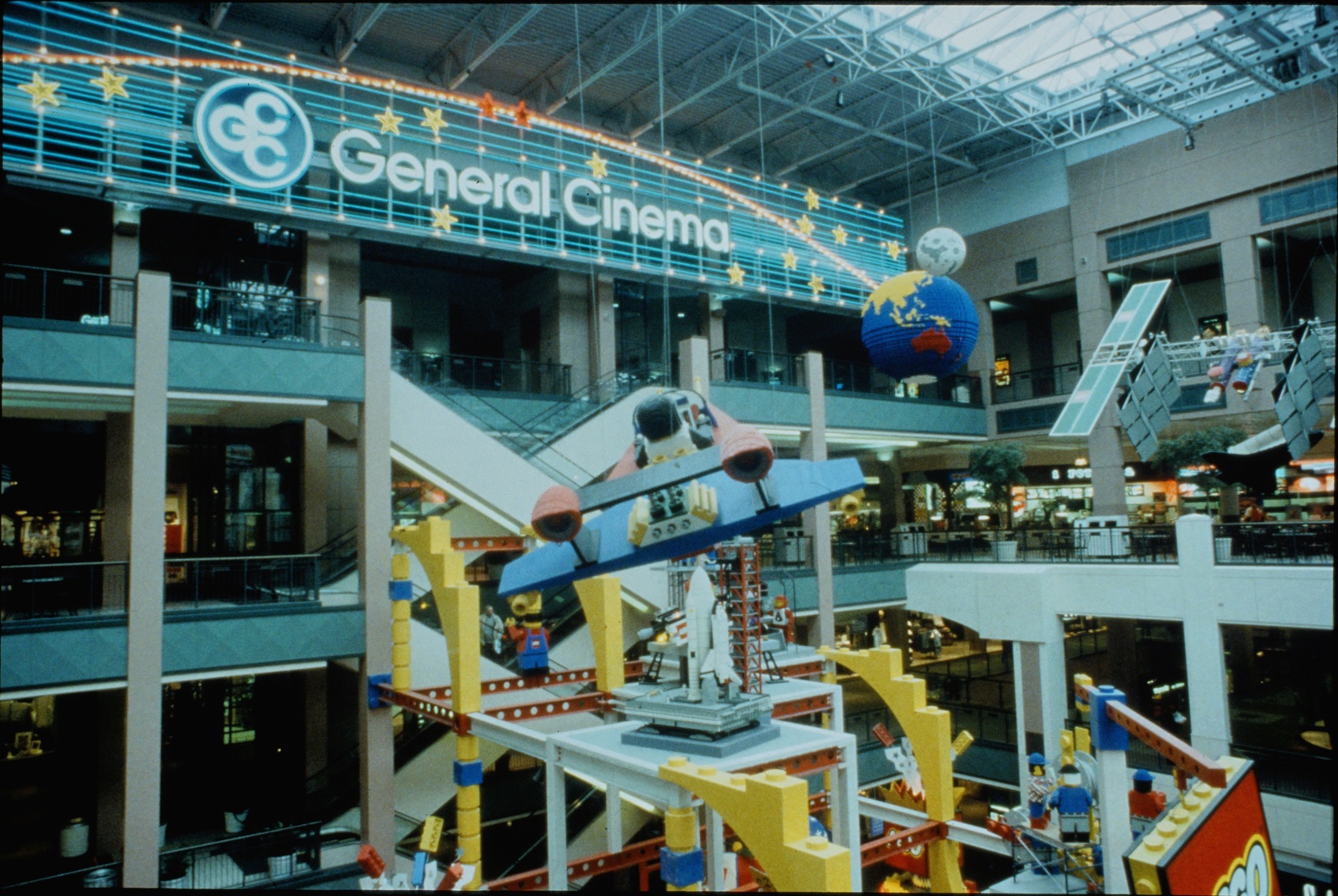 is there a nike store in the mall of america