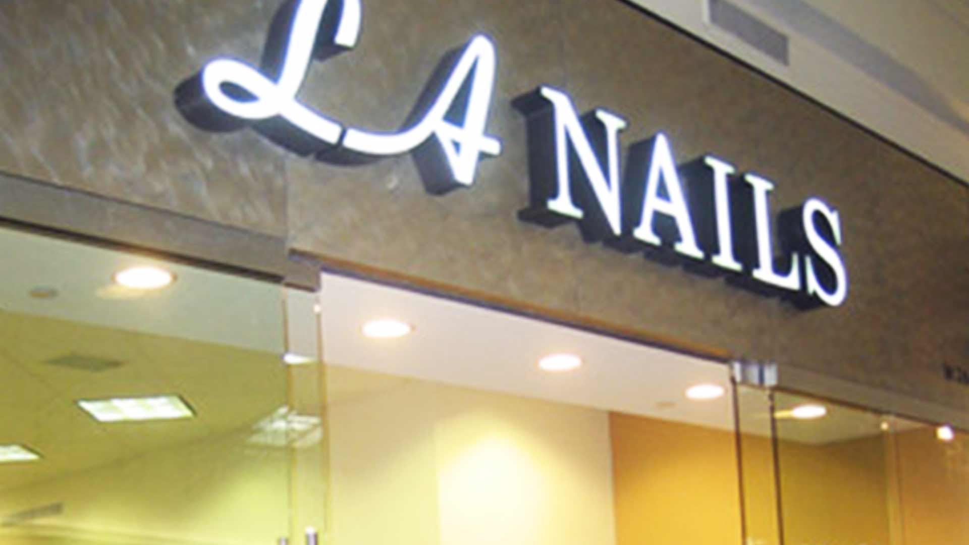 L.A. Nails Mall of America